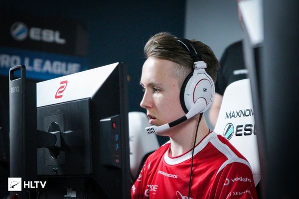 是所有觊觎 是所有觊觎